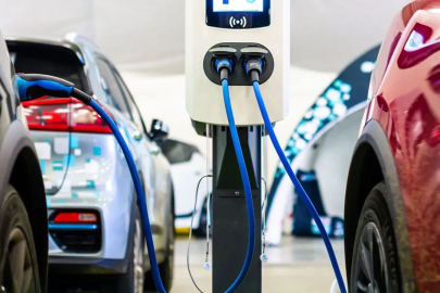 Elektrikli araç piyasasında balon patlıyor! Son rapor ortaya çıktı, tehlike büyük