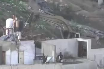 İsrail güçleri teslim olan 2 Filistinliyi infaz etti