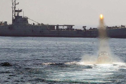 Basra Körfezi’nde gerilim tırmanıyor! İran'dan ABD savaş gemilerine uyarı