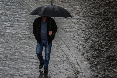 Kar, sağanak yağış ve fırtına! Meteoroloji'den İstanbul dahil 22 il için sarı kodlu uyarı