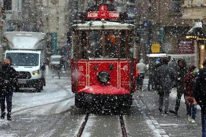 İstanbul Valiliği'nden soğuk hava, sağanak ve kar uyarısı! Hafta sonuna dikkat