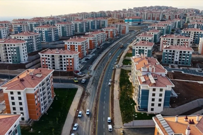 Murat Kurum paylaştı: Asrın seferberliğinde 455 bin 357 bağımsız bölüm tamamlandı