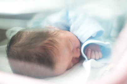 İstanbul'da açlığa terk edilen 2 aylık bebek hayatını kaybetti: Aile üyeleri gözaltında