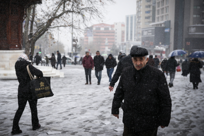 Bursa'ya kar tatili müjdesi! İnegöl'de okullar tatil edildi...