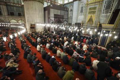 Miraç Kandili yurt genelinde dualarla idrak edildi