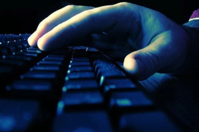 Sosyal medyada "bal tuzağı"! Erkekleri dolandıran 19 şüpheli yakalandı