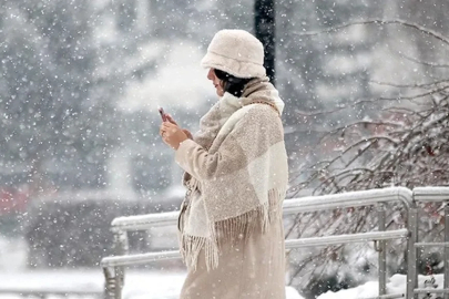 AKOM saat vererek uyardı! İstanbul'da kar yağışı kuvvetlenecek: Sıcaklık eksi 3'e kadar düşecek