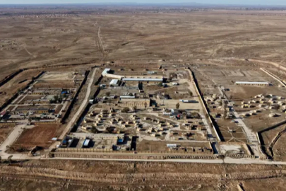 Suriye'deki DAEŞ kamplarının geleceği gündemde! YPG'nin tehlikeli oyunu geri tepti