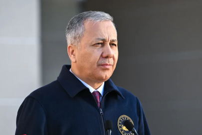 Kırmızı bültenle aranan suçlular yakalandı! Bakan Ali Yerlikaya operasyonu duyurdu