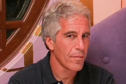 Epstein ölmedi mi? O iddia intihardan hemen sonraki fotoğraflarla yanıt buldu!