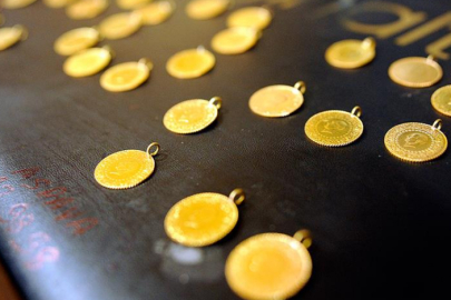 Trump'ın kararı altın fiyatlarını uçurdu! İslam Memiş 'vedalaşırım' dedi o rakamı açıkladı