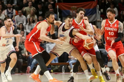 A Milli Takım Basketbol, Sırbistan'ı yine dağıttı