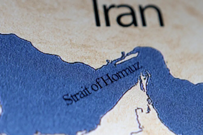 İran, Hürmüz Boğazı'nda 10 petrol tankerini vurduğunu duyurdu