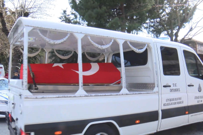 Prof.Dr. İlber Ortaylı'nın cenazesi İstanbul Fatih Camii'ne getirildi