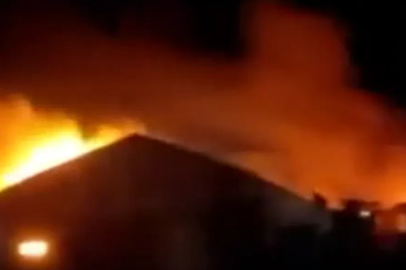 Pakistan Afganistan'da hastaneyi vurdu: En az 400 ölü