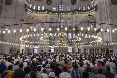 Diyanet açıkladı: İl il bayram namazı saatleri