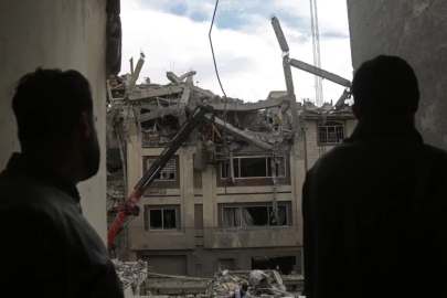 ABD-İsrail, Tahran'ı bombalıyor! Çok sayıda kişi hayatını kaybetti