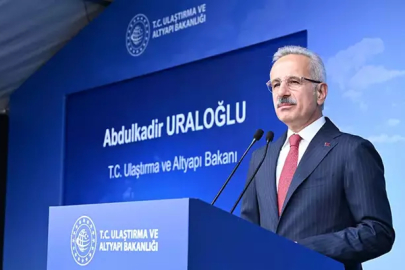 İstanbul Havalimanı'nda üçlü pist operasyonları bir yıldır hizmette