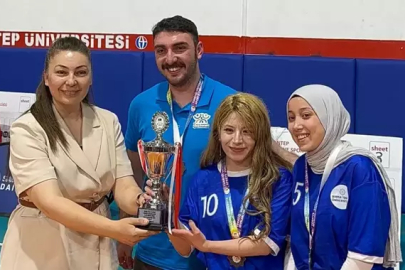 BTÜ Kadın Floor Curling Takımı Türkiye üçüncüsü oldu