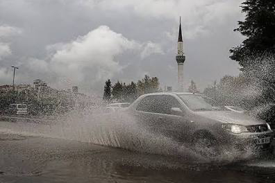Meteoroloji 6 kenti sarı kodla uyardı! Kuvvetli sağanak ve soğuk hava geliyor: Asıl yağış hafta sonu