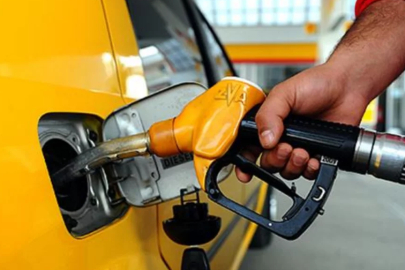 Akaryakıta sürpriz indirim! Haftalar sonra psikolojik sınırın altına indi