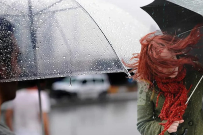Meteoroloji 16 kent için sarı kodlu alarm verdi! Kar yağışı ve sağanak geliyor