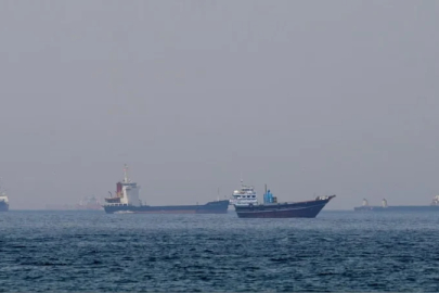 Hürmüz’de trafik durdu