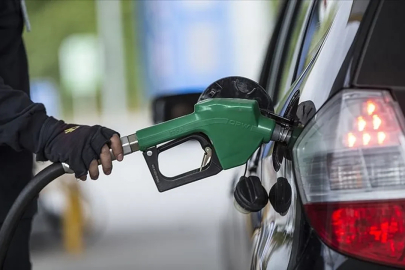 Akaryakıta çifte salı zammı! Bu gece pompaya yansıyacak