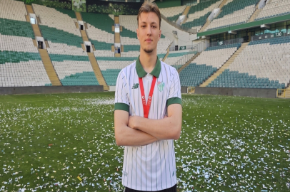 Şampiyon Bursaspor’un genç file bekçisinin en büyük hayali A Milli Takım