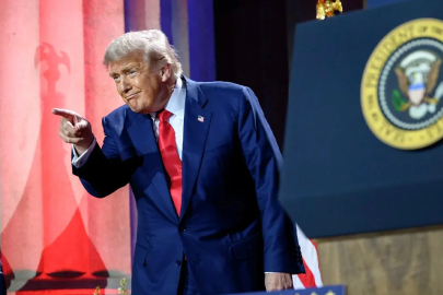 ABD Başkanı Trump: Teslim olmak zorundalar