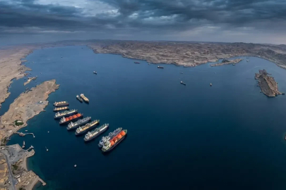 İran'dan yeni Hürmüz Boğazı açıklaması! Geri adım yok, ABD'ye meydan okuma var