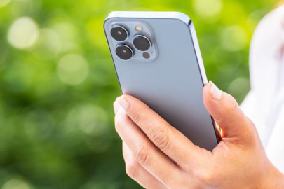 iPhone'lara zam geldi! Phone 17 ve AirPods fiyatları güncellendi