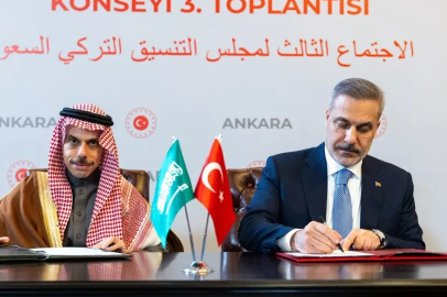 Türkiye ile Suudi Arabistan arasında diplomatik ve hususi pasaportlara vize muafiyeti anlaşması imzalandı!