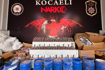 Kocaeli’de bir TIR’da 1 milyon 700 bin sentetik ecza hap ele geçirildi