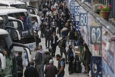 Otobüs biletleri tükendi, firmalar ek sefer başlattı
