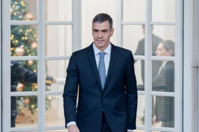 İspanya Başbakanı Pedro Sanchez'in ofisine polis baskını!