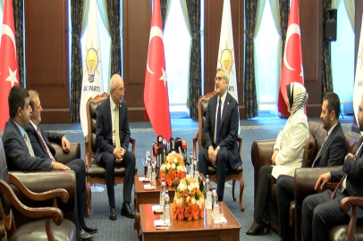 AK Parti ve CHP, 3 bayram sonra bayramlaştı
