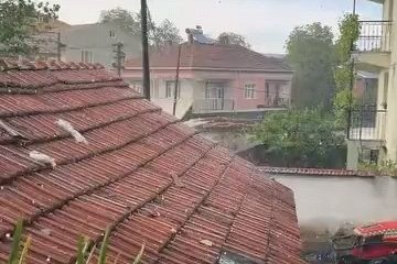 Bursa'da sağanak günlük yaşamı olumsuz etkiledi
