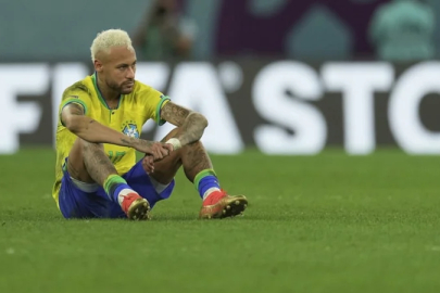 Brezilya'da Neymar belirsizliği! Dünya Kupası öncesi sakatlandı