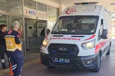 Bahçesinde gördüğü yılanı vurmak isterken av tüfeği ile 5 kişiyi yaraladı