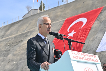 Bakan Uraloğlu: 42 ili birbirine bağlayacak proje, devlet yolundaki trafik yükünü azaltacak