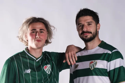 Bursaspor yeni sezon formalarını tanıttı