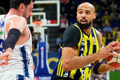 Fenerbahçe Beko son saniyelerde kazandı! Sarı-lacivertliler, Anadolu Efes'i 60-59 mağlup etti