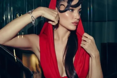 Hande Erçel peş peşe yayınladı! Beğeni butonu çöktü