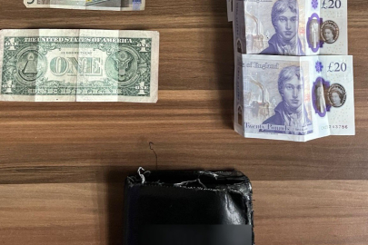 Fatih'te turistin cüzdanını çalan yankesici suçüstü yakalandı