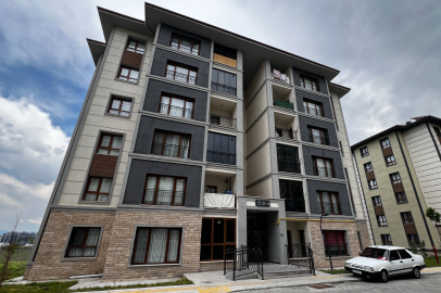 Annesiyle tartışan babasını bıçakladı