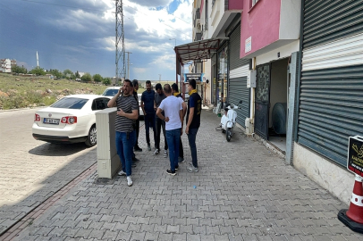 Şanlıurfa'da tartıştığı eşi ve kızını tabancayla vurup kaçtı