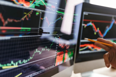 Forex maskesiyle milyonluk vurgun! Patron kundakta bebeğini bırakıp kaçtı
