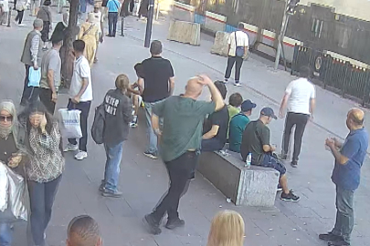 Fatih'te 6 yaşındaki çocuk raylara düşüp tramvayın altında kalarak öldü