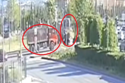 Kayseri’de Kamyon ile tramvay çarpışatı,